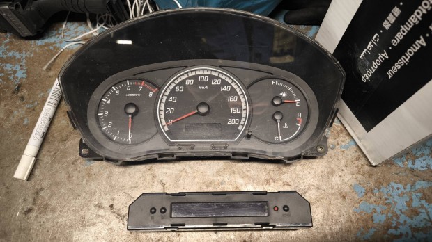 Suzuki Swift 2005- km ra mszeregysg benzin dzel 