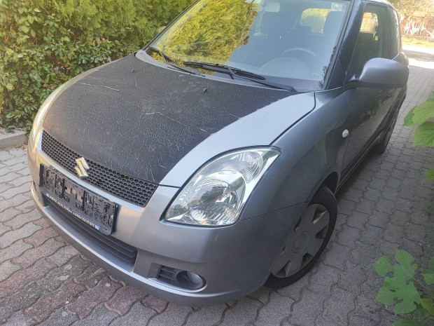 Suzuki Swift 2005 alkatrsz lkhrt lmpa srvd ls stb 