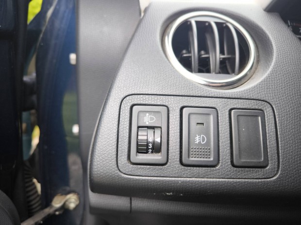 Suzuki Swift 2005 től első ködlámpa pár +csatlakozó +kapcsoló
