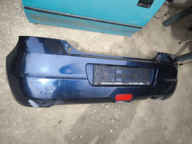Suzuki Swift 2005 től hátsó lökhárító kis javítással