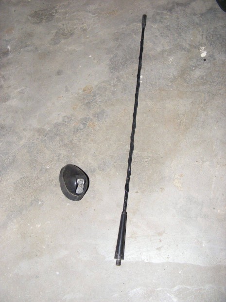 Suzuki Swift 2006 antenna