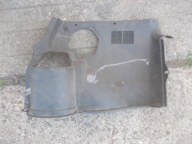 Suzuki Swift 3-5 ajtós jobb hátsó sötét csomagtartó burkolat 1989-2000