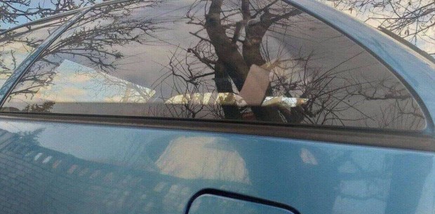 Suzuki Swift 3 ajtós bal jobb hátsó pillangó ablak üveg