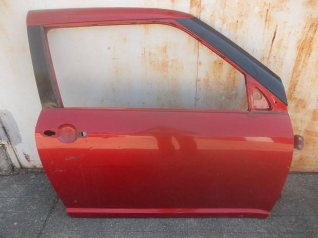 Suzuki Swift 3 ajtós jobbos vörös ajtó 2005-2010