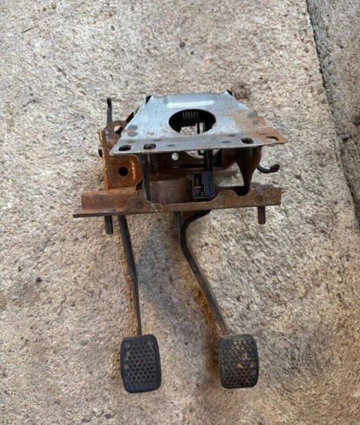 Suzuki Swift 4x4 Subaru Justy 4wd pedl szett