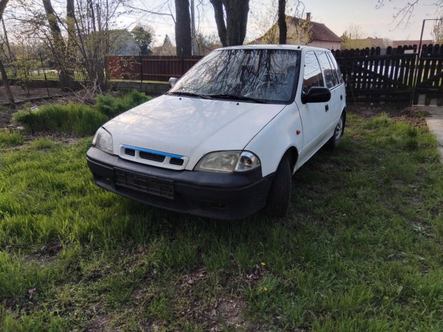 Suzuki Swift Alkatrész szőnyeg eladó futárral Kovácskárolyrészére!!