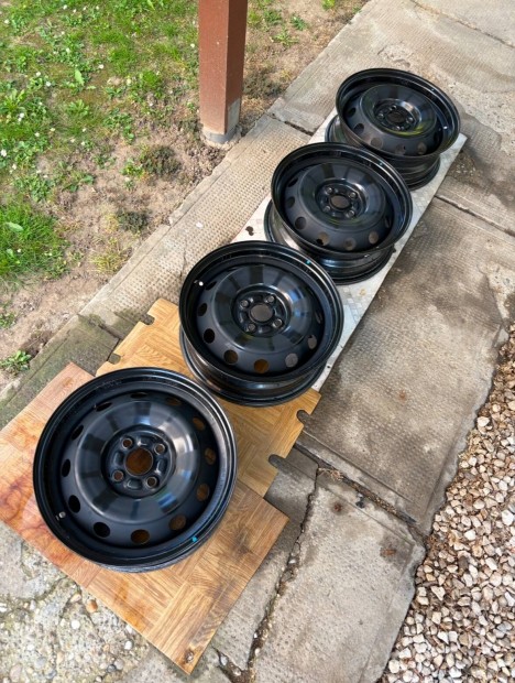 Suzuki Swift/Baleno gyri lemezfelni+dsztrcsa