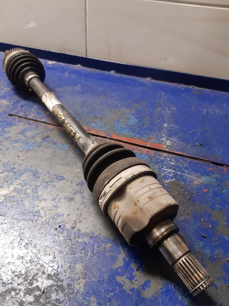 Suzuki Swift III 04-10 Bal F�ltengely