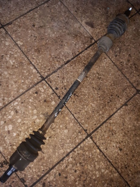 Suzuki Swift III 04-10 Jobb Els� F�ltengely