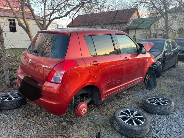 Suzuki Swift III 1.3b,5ajtós alkatrészek