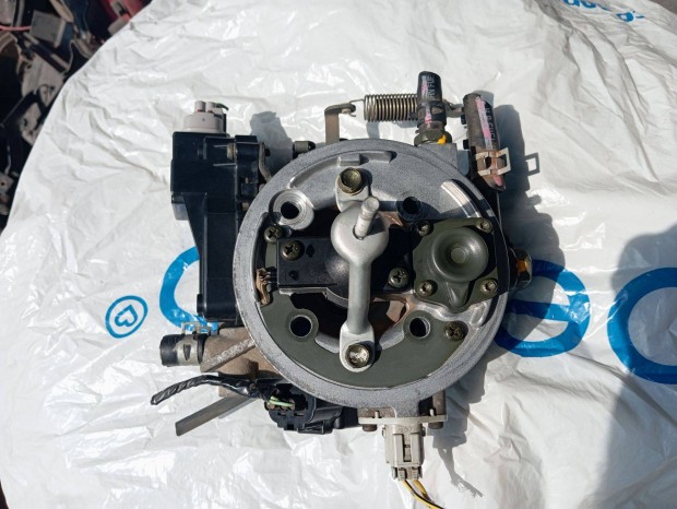 Suzuki Swift III Befecskendező Swift 1.0 és 1.3 Bosch injektor