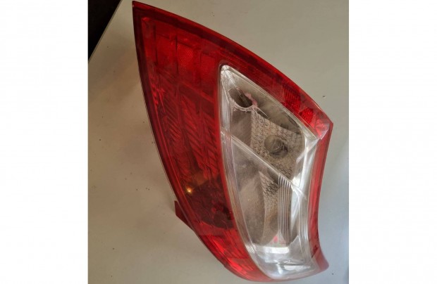 Suzuki Swift III Jobb hts lmpa