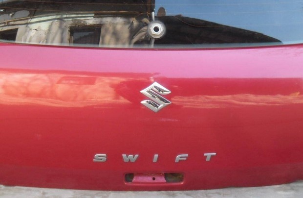 Suzuki Swift III emblma tpus felirat /05-