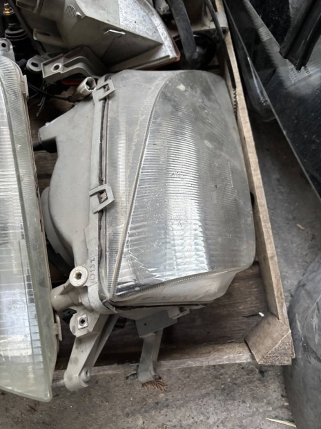 Suzuki Swift II 2 jobb és bal első lámpa ár/db