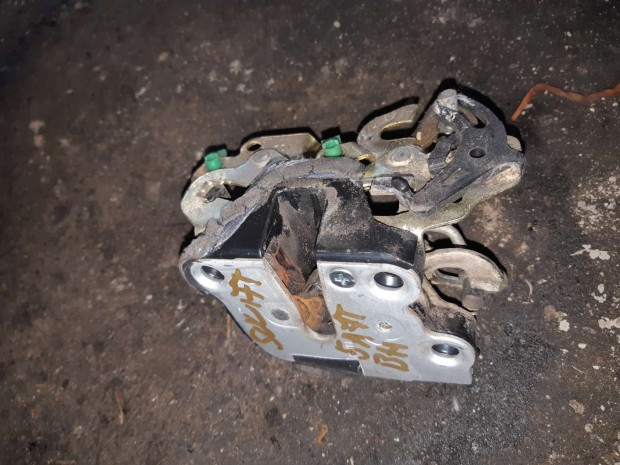 Suzuki Swift II 92-03 Bal H�ts� Ajt� Z�rszerkezet