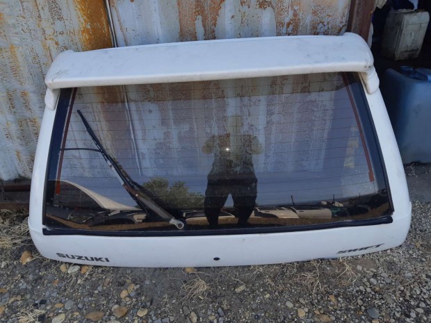 Suzuki Swift II 92-03 Csomagt�r Ajt�