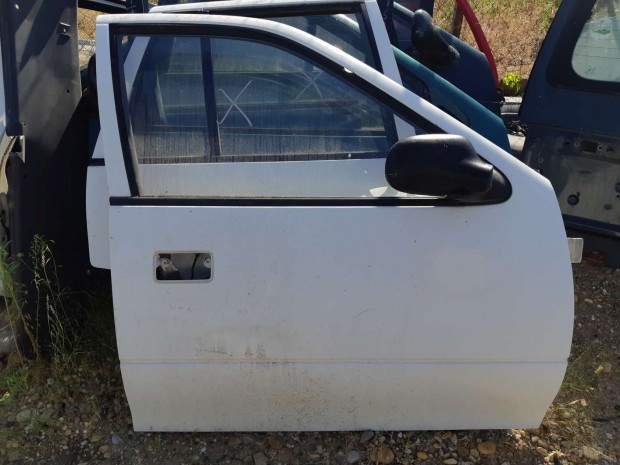 Suzuki Swift II 92-03 Jobb Els� Ajt�