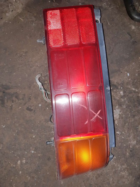 Suzuki Swift II 92-03 Jobb H�ts� L�mpa