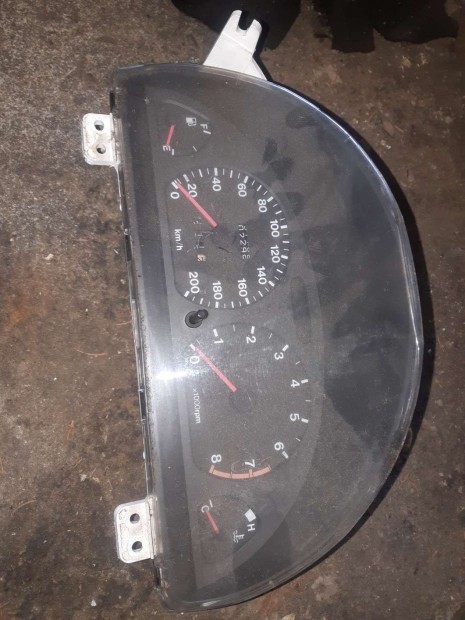 Suzuki Swift II 92-03 Óraegység / Kilométeróra