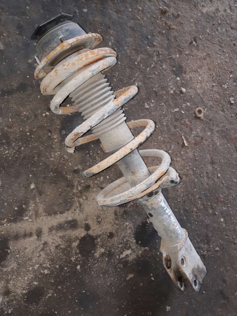 Suzuki Swift II 92-96 Bal Els� Leng�scsillap�t� + Rug�