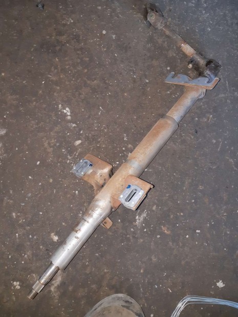 Suzuki Swift II 92-96 Korm�nyoszlop + Korm�nykard�n