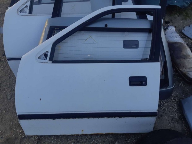 Suzuki Swift II 96-03 Bal Els� Ajt�