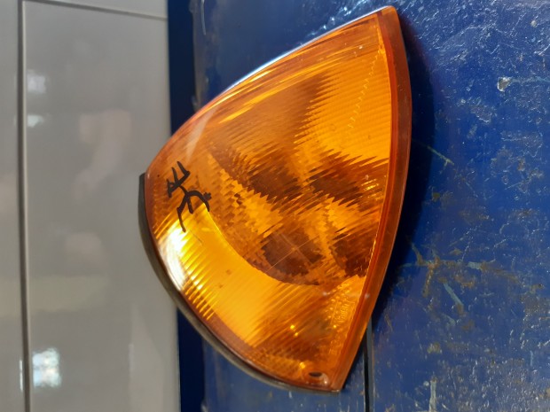 Suzuki Swift II 96-03 Jobb Els� Index / Ir�nyjelz�