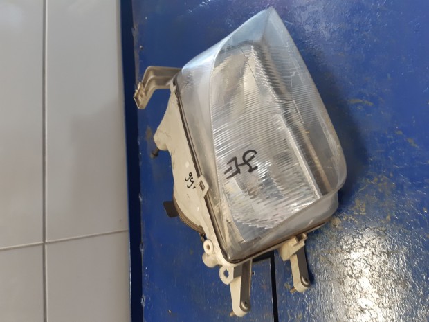 Suzuki Swift II 96-03 Jobb Els� L�mpa / F�nysz�r�