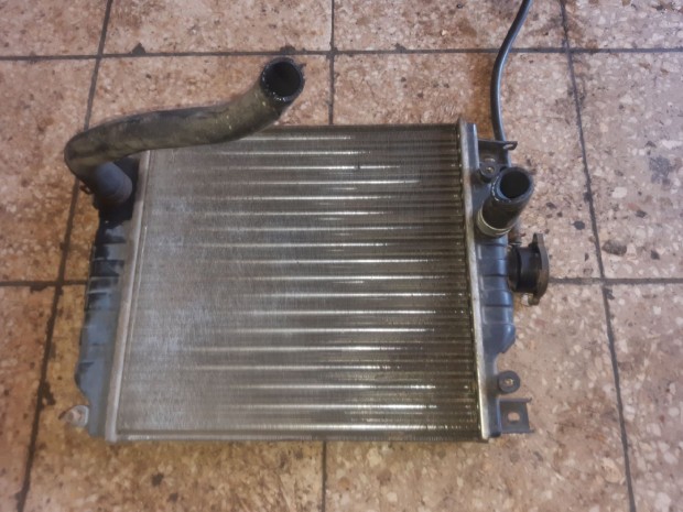 Suzuki Swift II 96-03 Vízhűtő Radiátor
