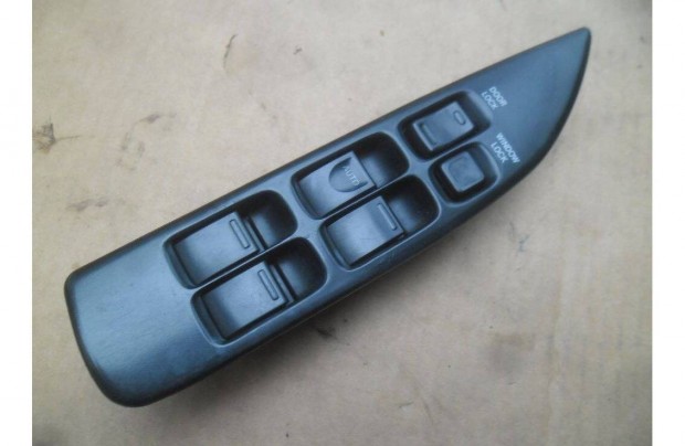 Suzuki Swift II bal első ablakemelő kapcsoló /négyes