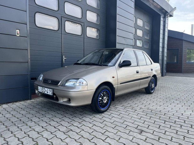 Suzuki Swift Sedan 1.3 GC Cool III. Szervizköny...