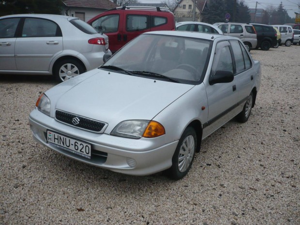 Suzuki Swift Sedan 1.3 GLX