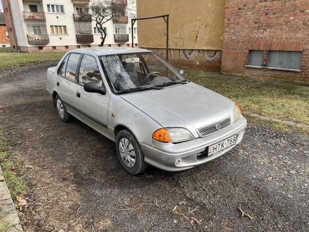 Suzuki Swift Sedan 1.3 GLX Manager V. Klma.SZE...