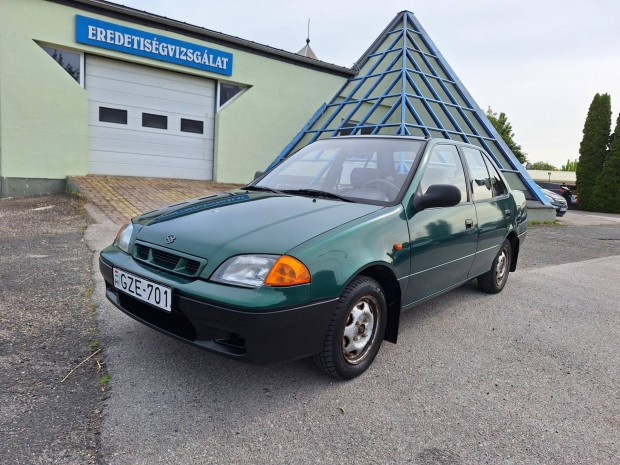 Suzuki Swift Sedan 1.3 GLX Megkímélt Állapot