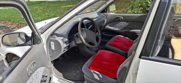 Suzuki Swift Sedan 1.3 GLX 