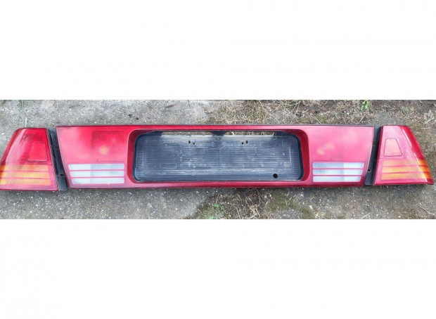 Suzuki Swift Sedan 4 ajt�s h�ts� l�mpa sor komplett