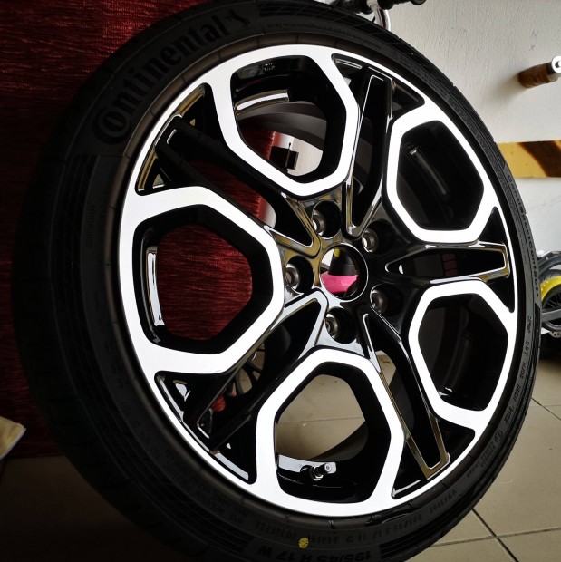 Suzuki Swift Sport 17" gyri alufelni Continental nyri gumival 