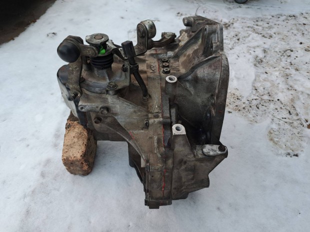 Suzuki Swift ZN3 sebess�gv�lt�