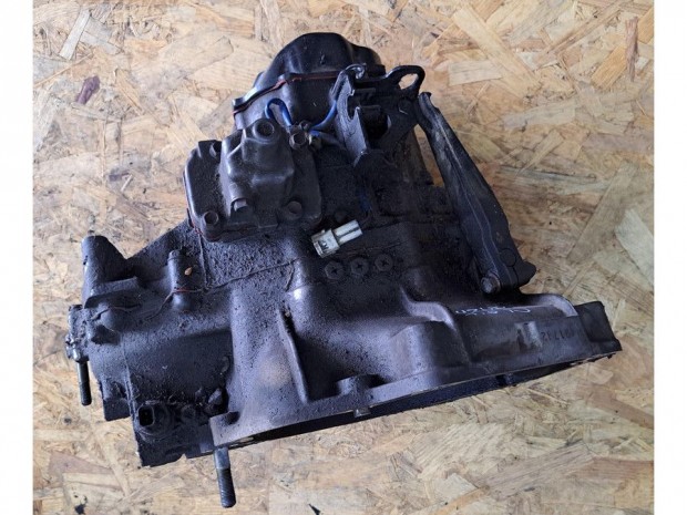 Suzuki Swift  II (1993-2003) 1.6 Benzines K�zi Sebess�g V�lt�