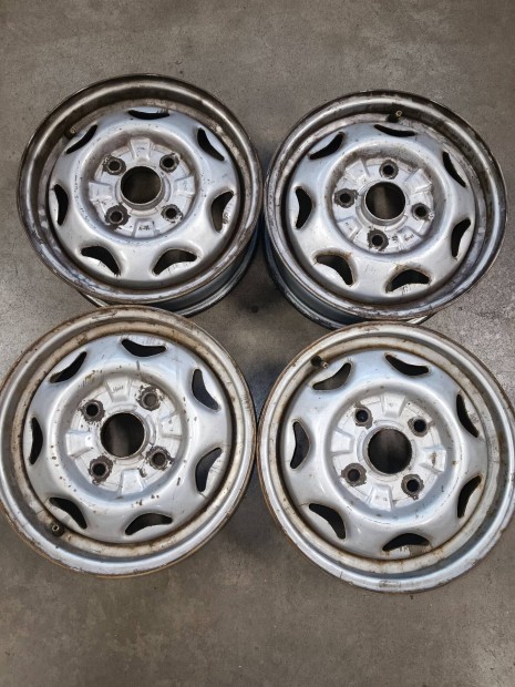 Suzuki Swift acl felni 4.5*13 col hasznlt