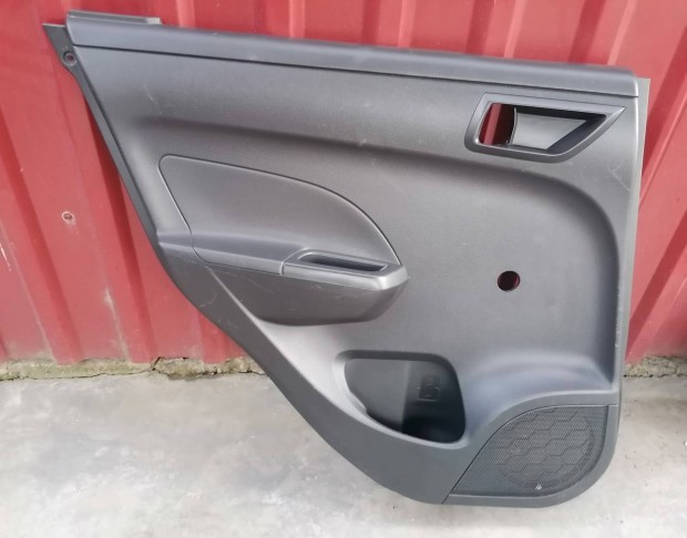 Suzuki Swift ajtókárpit, kesztyűtartó eladó