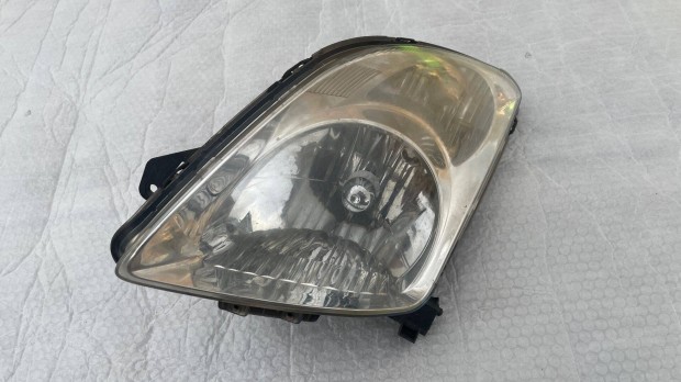 Suzuki Swift bal első fényszóró lámpa P4981L