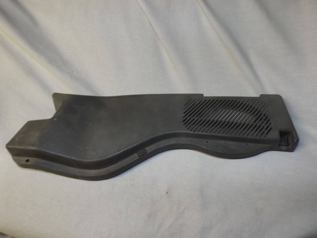 Suzuki Swift bal kalaptart konzol