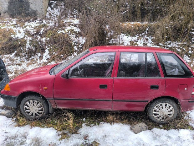 Suzuki Swift bontott alkatr�szek