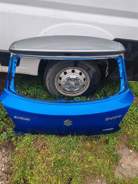 Suzuki Swift csomagtérajtó