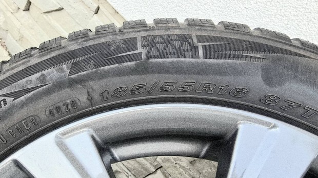 Suzuki Swift gy�ri alufelni r16 t�ligumival 