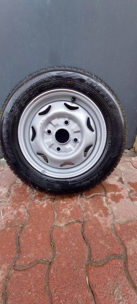 Suzuki Swift gyri ptkerk Kleber 155/70 R13 75T nyrigumival