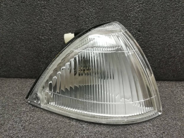 Suzuki Swift helyzetjelző jobb 1989 -> 1995 kpl