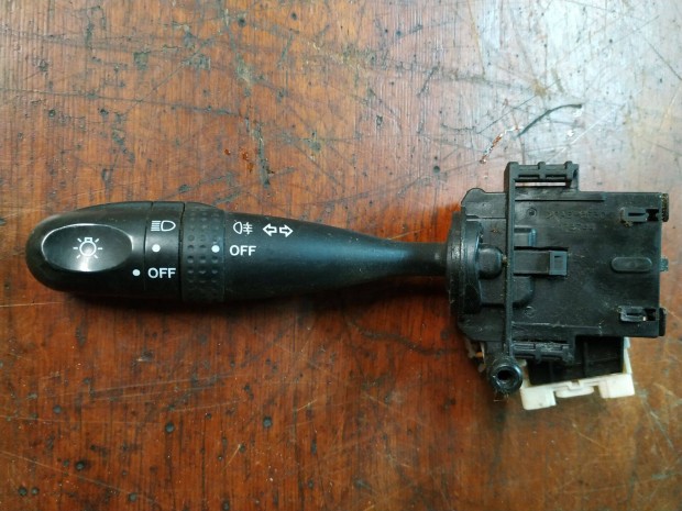 Suzuki Swift index és világítás kapcsoló 2005-2010-ig 37210-62JA