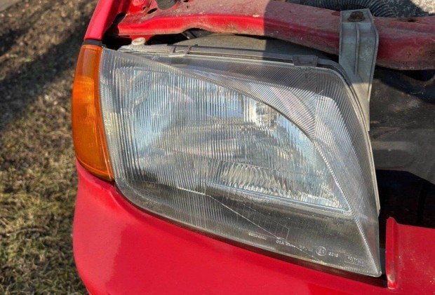 Suzuki Swift jobb első motoros lámpa fényszóró Valeo
